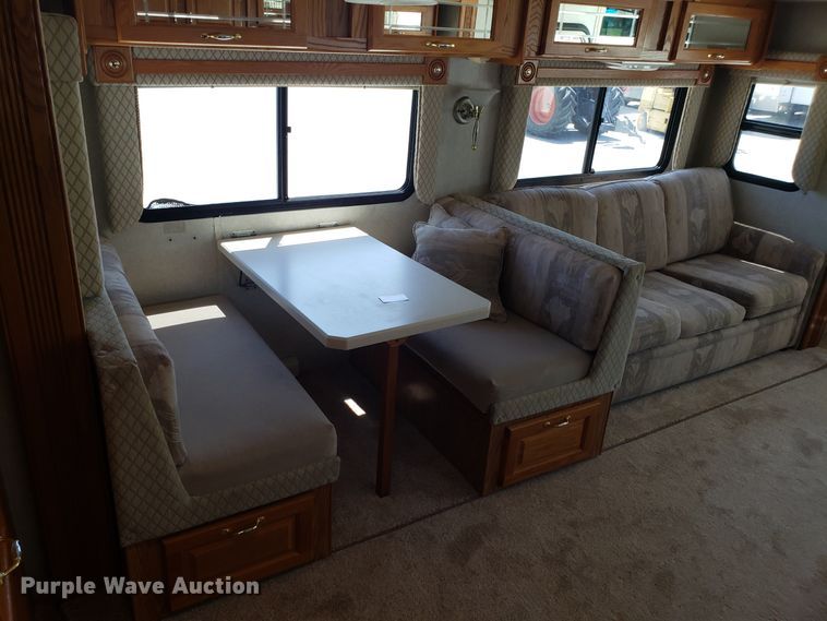 image for item FL9064 2004 Freightliner Crecendo RV