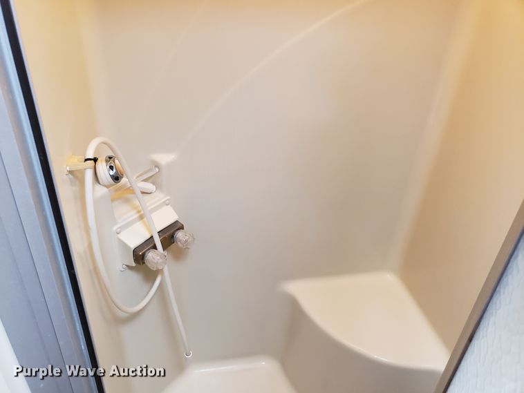 image for item FL9064 2004 Freightliner Crecendo RV