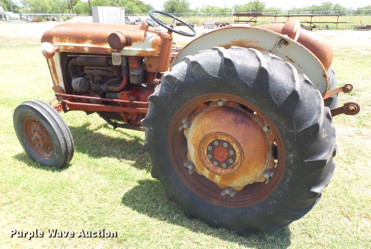image for item FL9264 Ford 851 Powermaster tractor