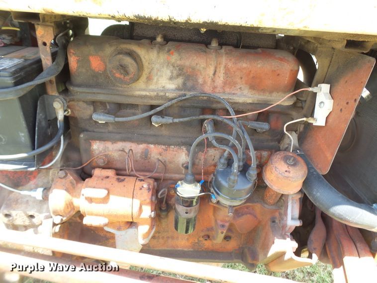 image for item FL9264 Ford 851 Powermaster tractor