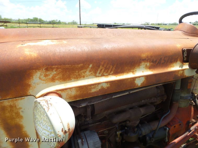 image for item FL9264 Ford 851 Powermaster tractor