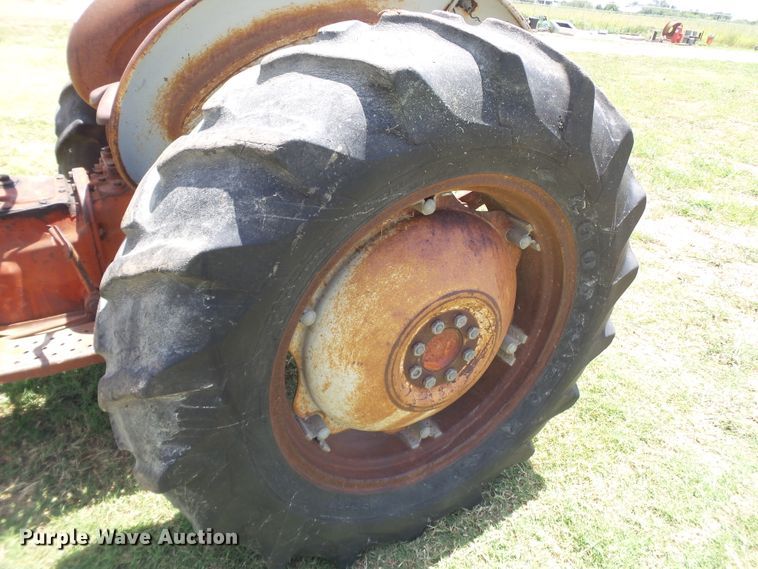 image for item FL9264 Ford 851 Powermaster tractor