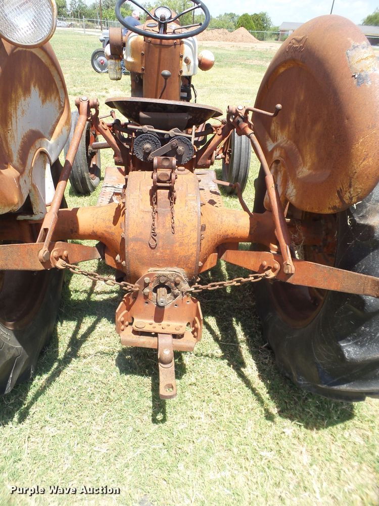 image for item FL9264 Ford 851 Powermaster tractor