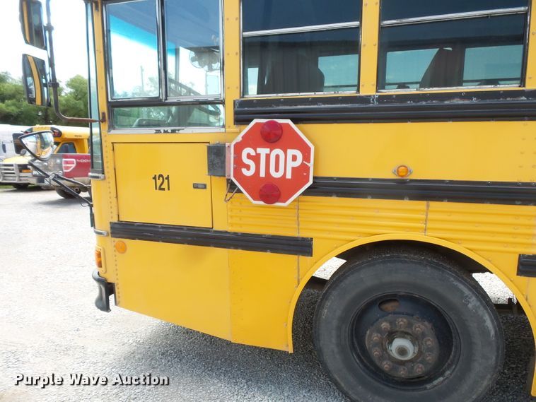 image for item FM9647 1998 Thomas Saf-T-Liner ER school bus