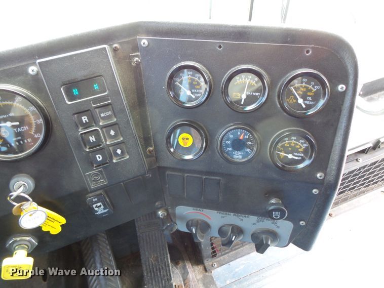 image for item FM9647 1998 Thomas Saf-T-Liner ER school bus