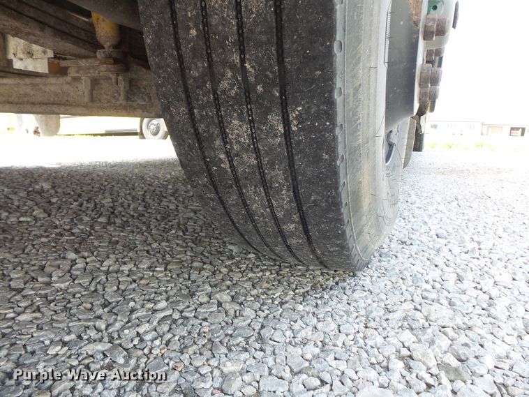 image for item FM9647 1998 Thomas Saf-T-Liner ER school bus