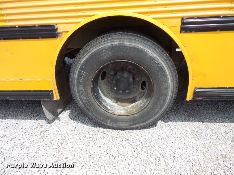 image for item FM9647 1998 Thomas Saf-T-Liner ER school bus