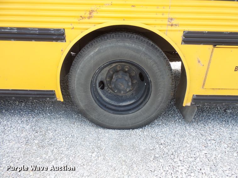 image for item FM9647 1998 Thomas Saf-T-Liner ER school bus