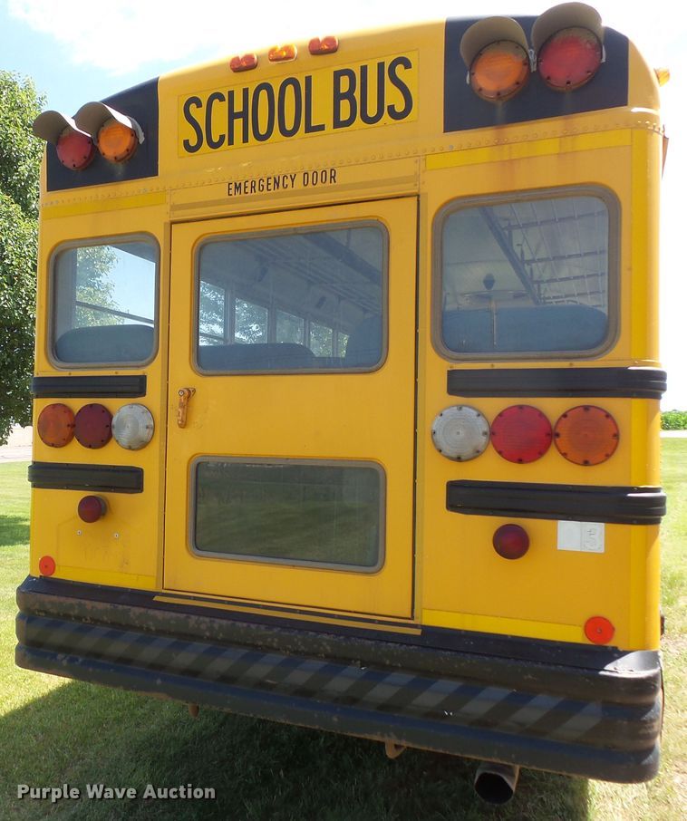 image for item FM9648 2003 International CE school bus