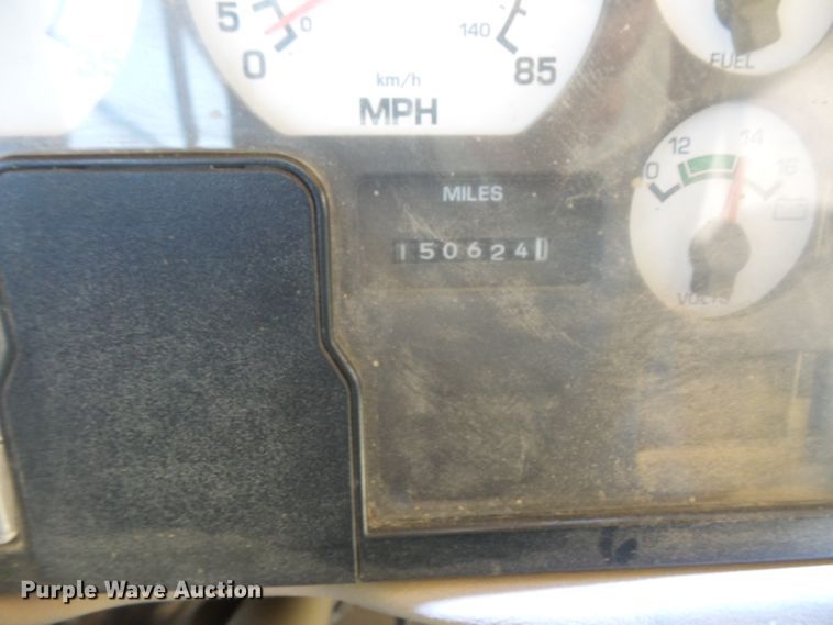 image for item FM9648 2003 International CE school bus