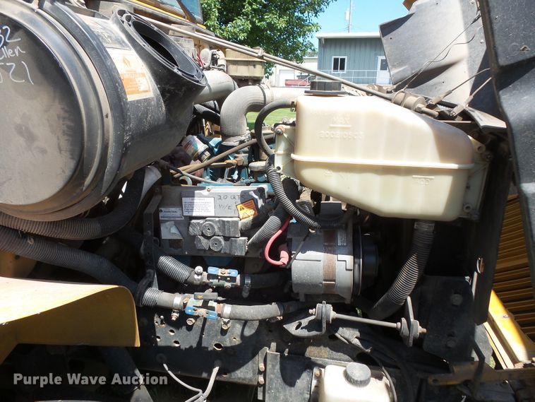 image for item FM9648 2003 International CE school bus