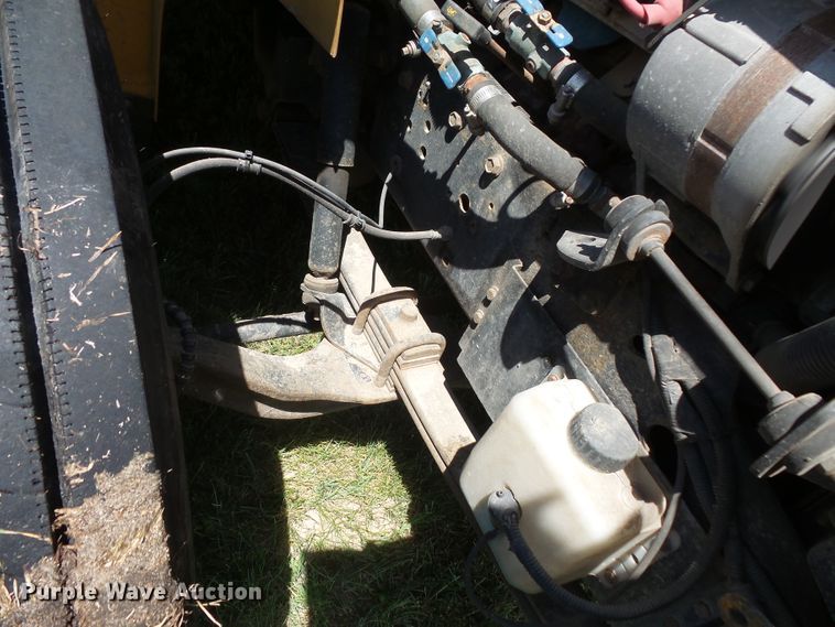 image for item FM9648 2003 International CE school bus