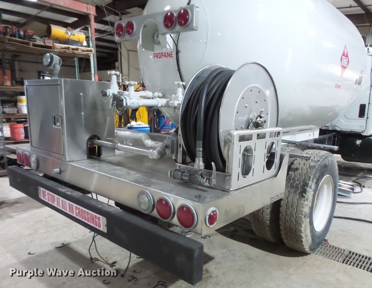 image for item FM9649 Trinity propane tank bed