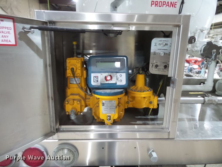 image for item FM9649 Trinity propane tank bed