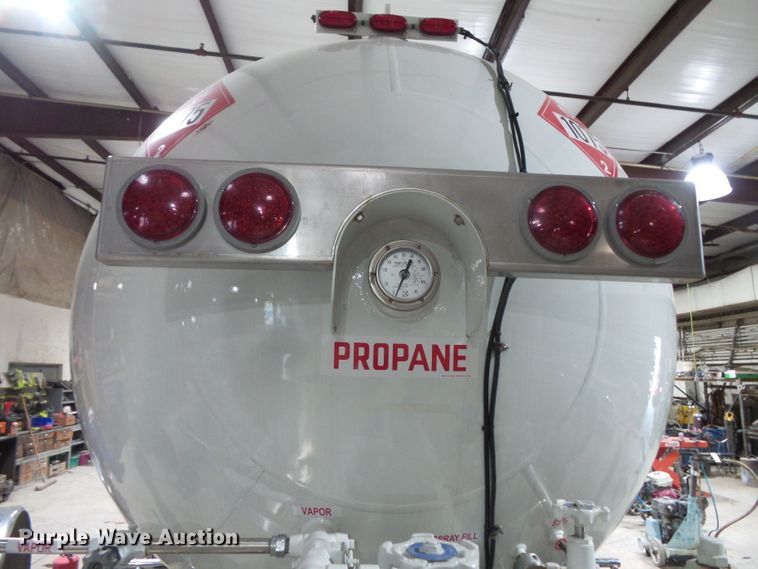 image for item FM9649 Trinity propane tank bed