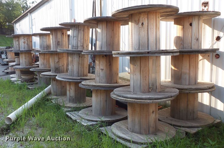 image for item FM9650 (44) wood spools