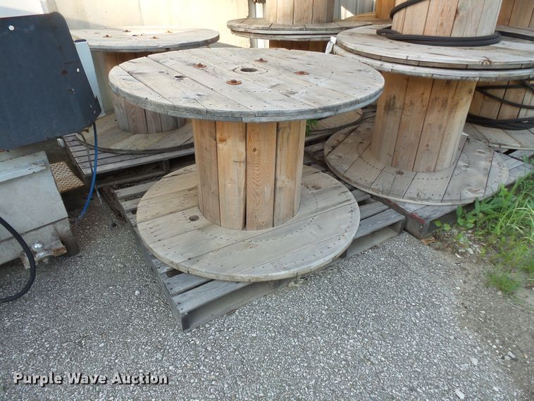 image for item FM9650 (44) wood spools