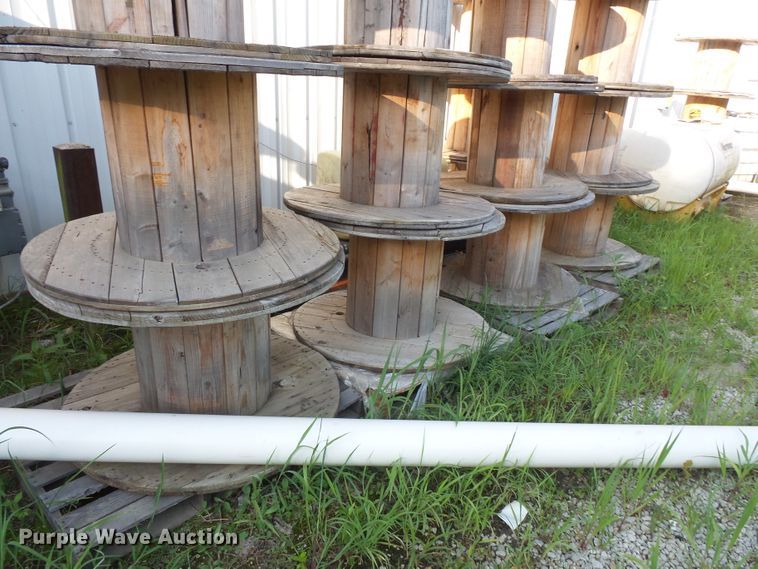 image for item FM9650 (44) wood spools