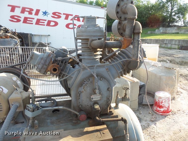 image for item FM9651 Ingersoll Rand air compressor