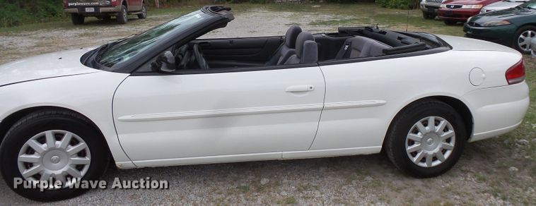 image for item FM9654 2005 Chrysler Sebring convertible