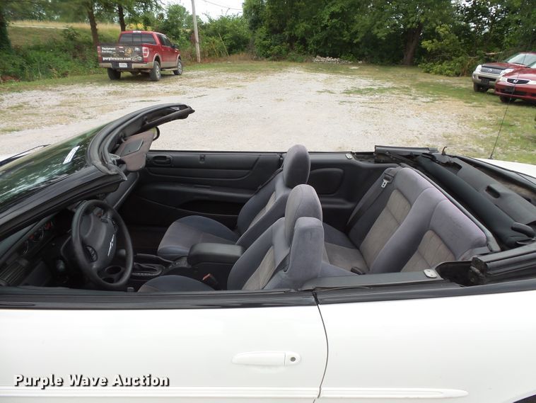 image for item FM9654 2005 Chrysler Sebring convertible
