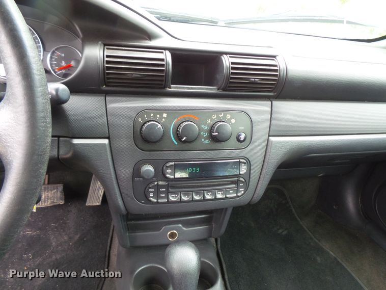 image for item FM9654 2005 Chrysler Sebring convertible