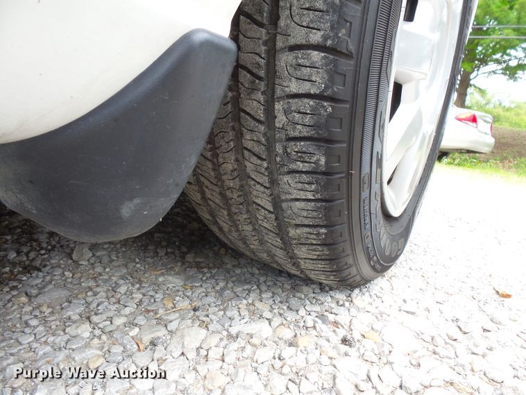 image for item FM9654 2005 Chrysler Sebring convertible