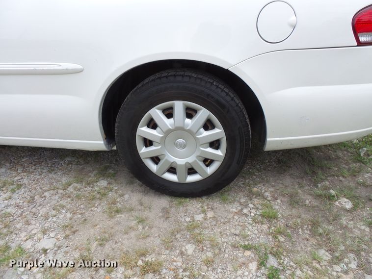 image for item FM9654 2005 Chrysler Sebring convertible