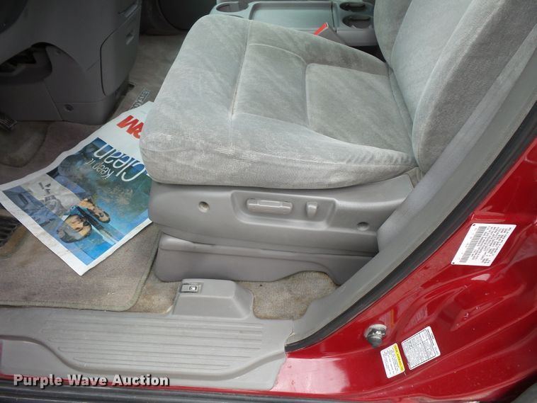 image for item FM9656 2002 Honda Odyssey van