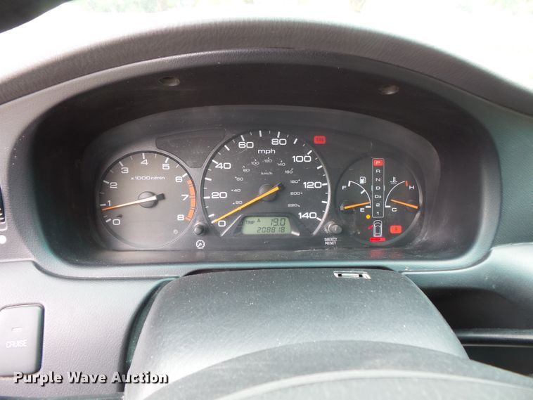 image for item FM9656 2002 Honda Odyssey van