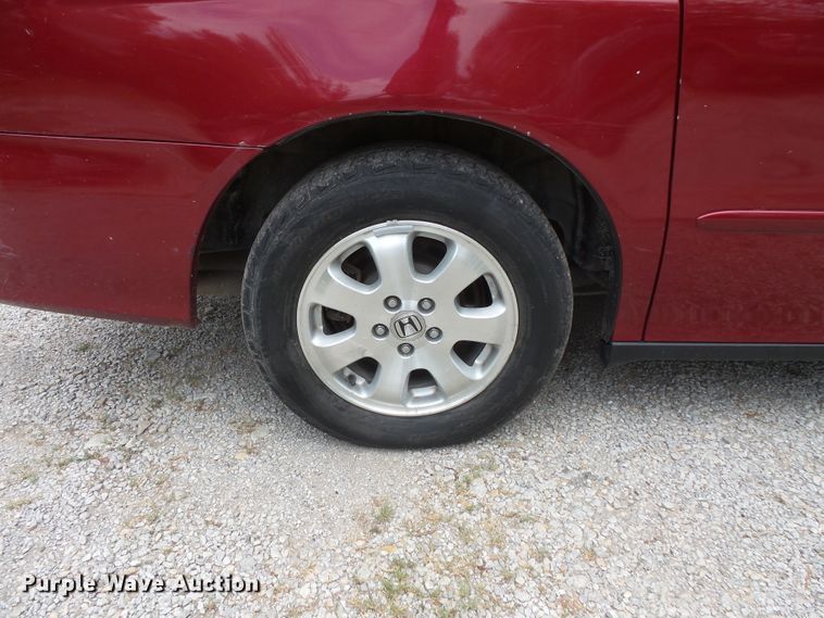 image for item FM9656 2002 Honda Odyssey van