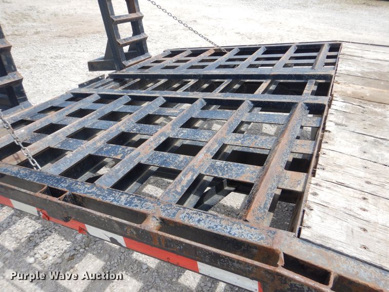 image for item FT9274 2015 Belshe DT255 equipment trailer