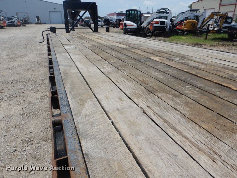 image for item FT9274 2015 Belshe DT255 equipment trailer