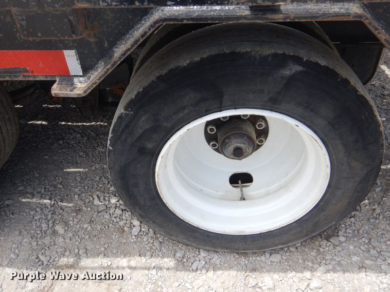 image for item FT9274 2015 Belshe DT255 equipment trailer