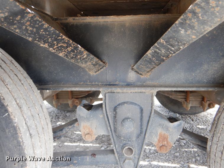 image for item FT9274 2015 Belshe DT255 equipment trailer