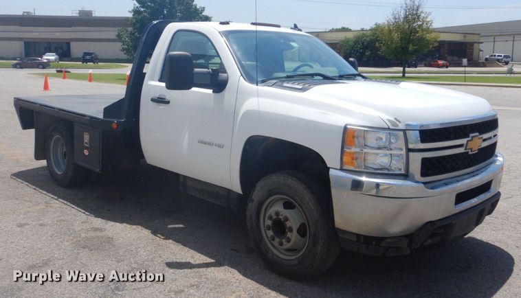 image for item FT9279 2013 Chevrolet Silverado 3500HD pickup truck