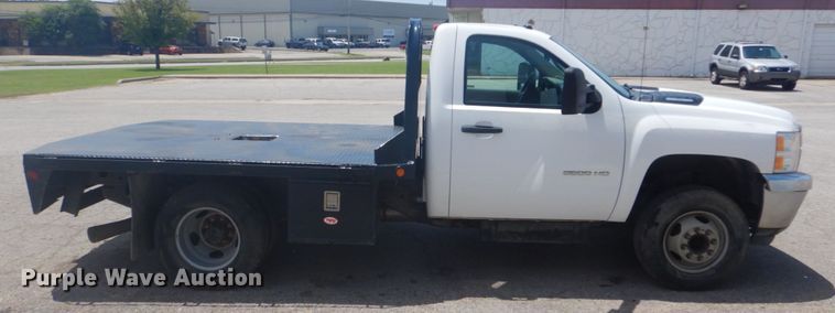 image for item FT9279 2013 Chevrolet Silverado 3500HD pickup truck