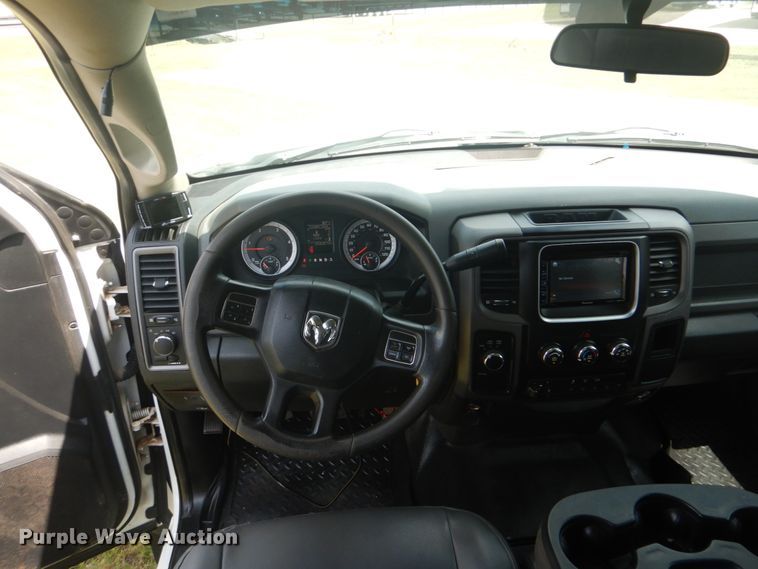 image for item FT9358 2013 Dodge Ram 5500 Crew Cab service truck with crane