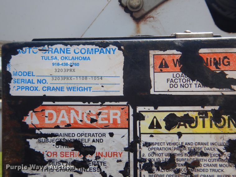 image for item FT9358 2013 Dodge Ram 5500 Crew Cab service truck with crane