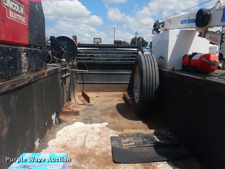 image for item FT9358 2013 Dodge Ram 5500 Crew Cab service truck with crane