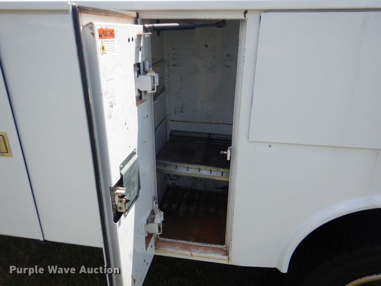 image for item FT9358 2013 Dodge Ram 5500 Crew Cab service truck with crane