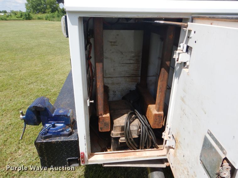 image for item FT9358 2013 Dodge Ram 5500 Crew Cab service truck with crane