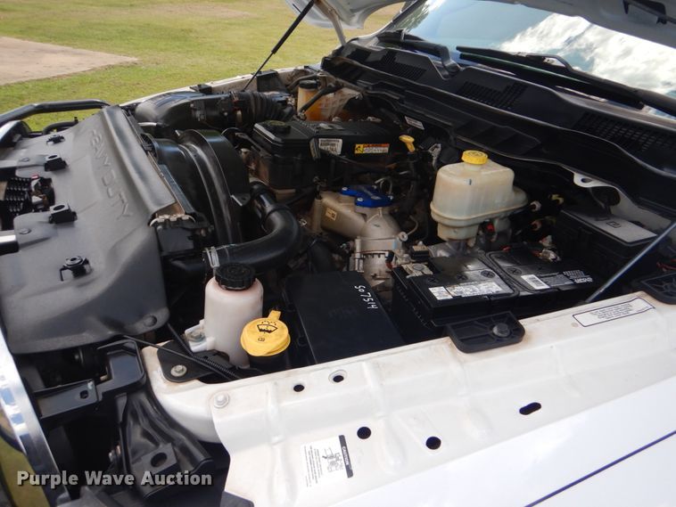 image for item FT9358 2013 Dodge Ram 5500 Crew Cab service truck with crane