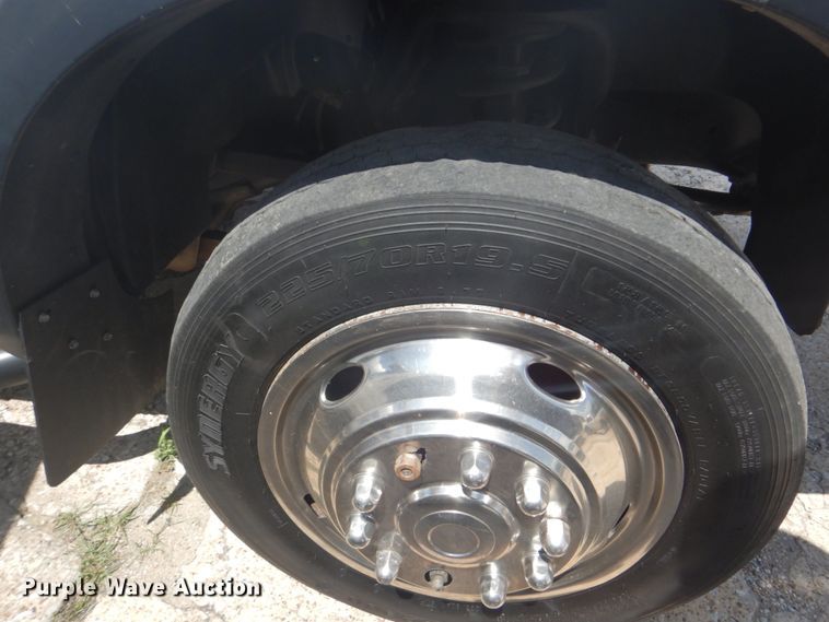 image for item FT9358 2013 Dodge Ram 5500 Crew Cab service truck with crane