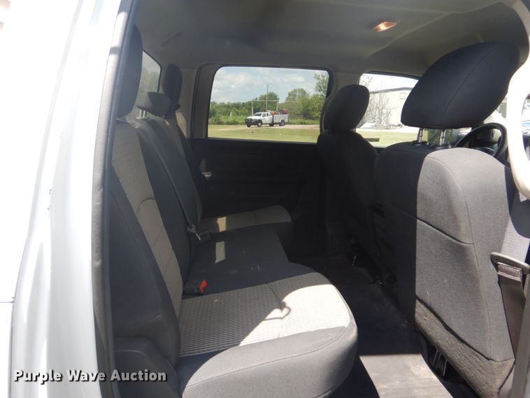 image for item FT9359 2012 Dodge Ram 4500 Crew Cab utility truck with crane