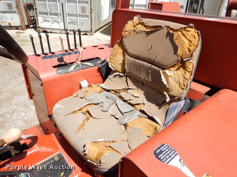 image for item FY9500 1992 Ditch Witch 5110DD trencher