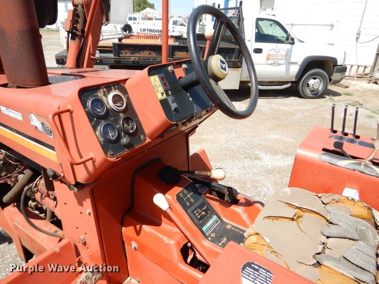image for item FY9500 1992 Ditch Witch 5110DD trencher