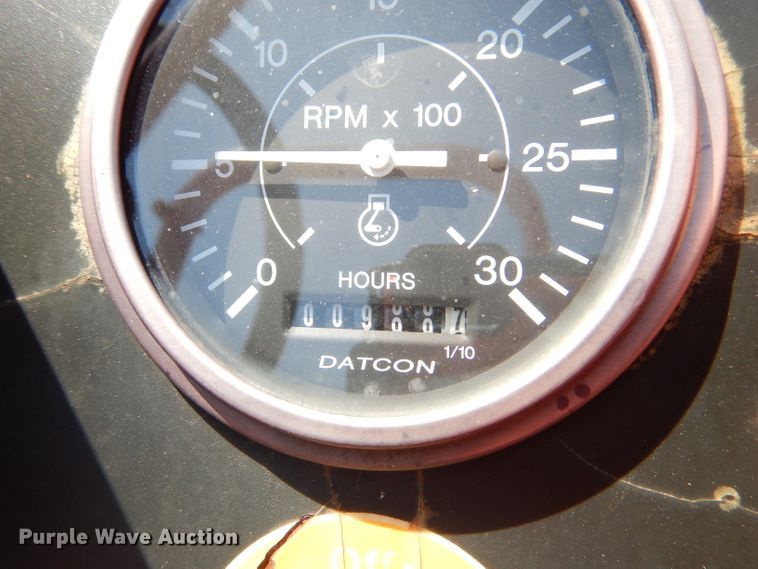 image for item FY9500 1992 Ditch Witch 5110DD trencher