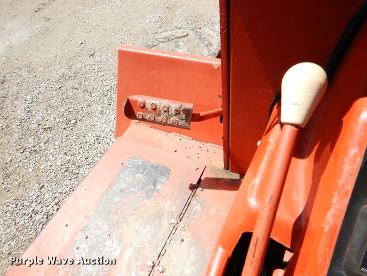 image for item FY9500 1992 Ditch Witch 5110DD trencher