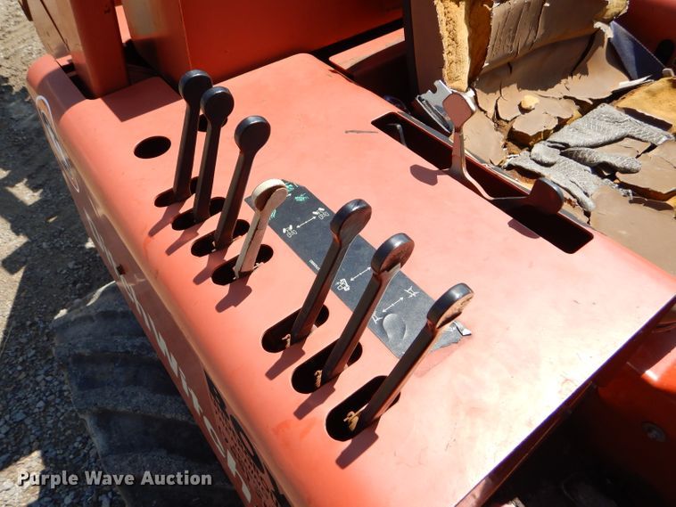 image for item FY9500 1992 Ditch Witch 5110DD trencher